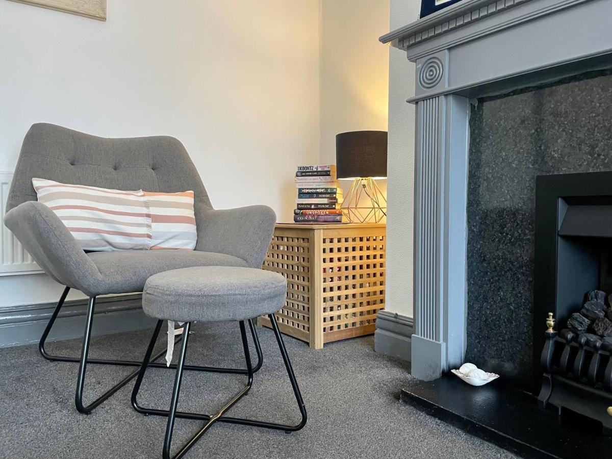 Entire Holiday Home In Blackpool With Free Parking And A Private Patio Garden Екстер'єр фото